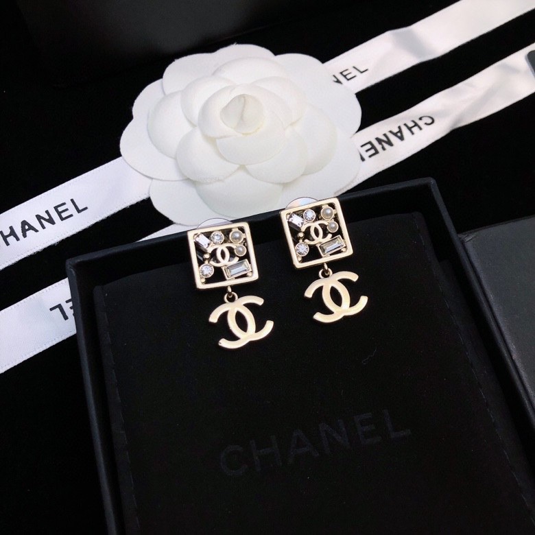 Ch**el earrings